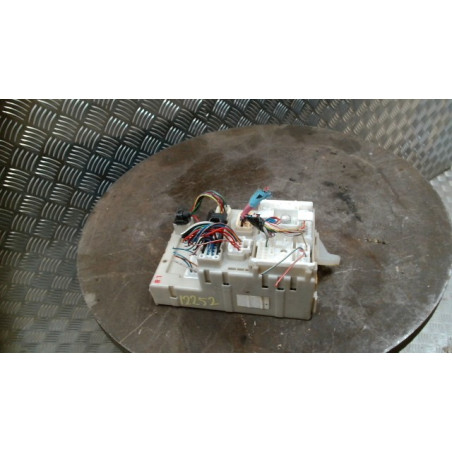 Porte fusible TOYOTA RAV4 2 PHASE 2 d’occasion