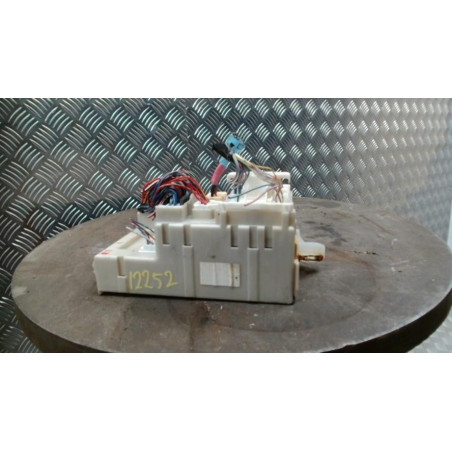 Porte fusible TOYOTA RAV4 2 PHASE 2 d’occasion