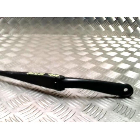 Bras essuie glace avant droit FIAT GRANDE PUNTO d’occasion