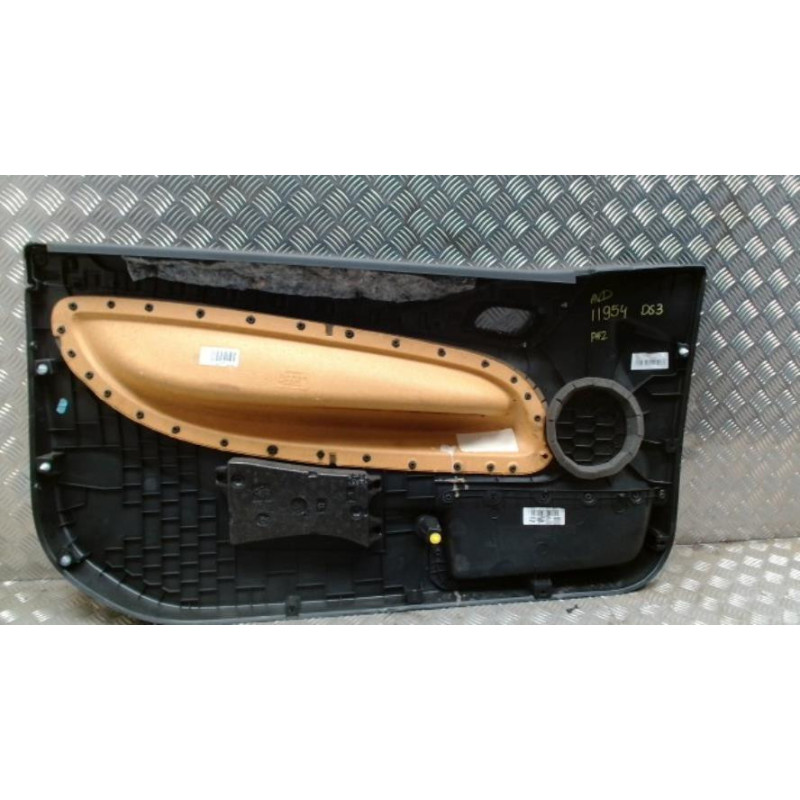 Panneau de porte avant droit CITROEN DS3 PHASE 2 d’occasion
