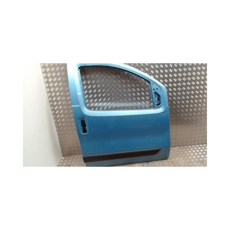 Porte avant droit CITROEN NEMO d’occasion