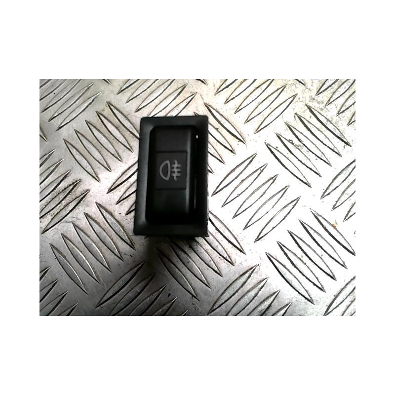 Bouton/Interrupteur TOYOTA RAV4 2 PHASE 2 d’occasion