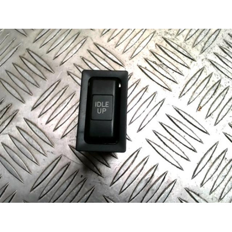 Bouton/Interrupteur TOYOTA RAV4 2 PHASE 2 d’occasion