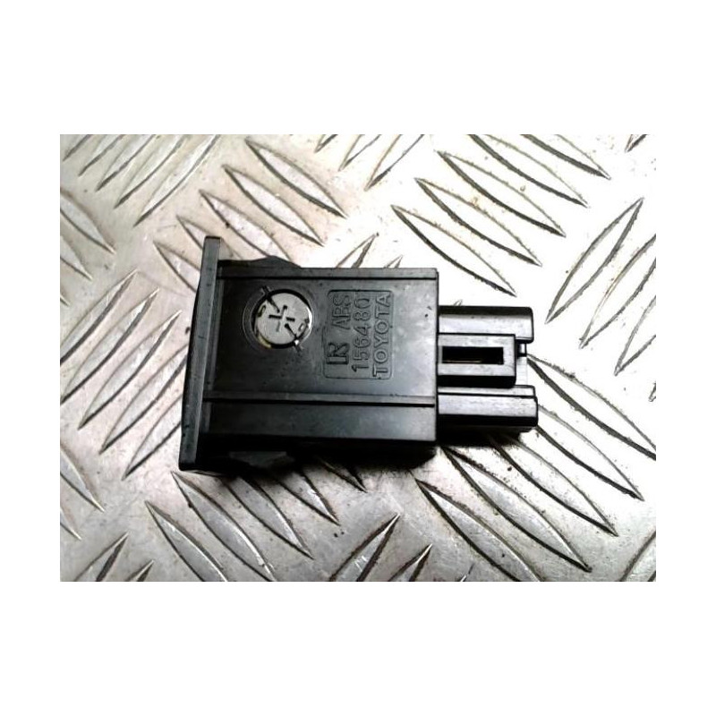 Bouton/Interrupteur TOYOTA RAV4 2 PHASE 2 d’occasion