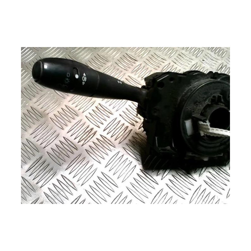 Com (Bloc Contacteur Tournant+Commodo Essuie Glace+Commodo Phare) CITROEN BERLINGO 2 PHASE 1 d’occasion