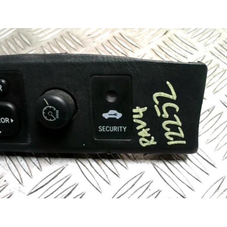 Bouton/Interrupteur TOYOTA RAV4 2 PHASE 2 d’occasion