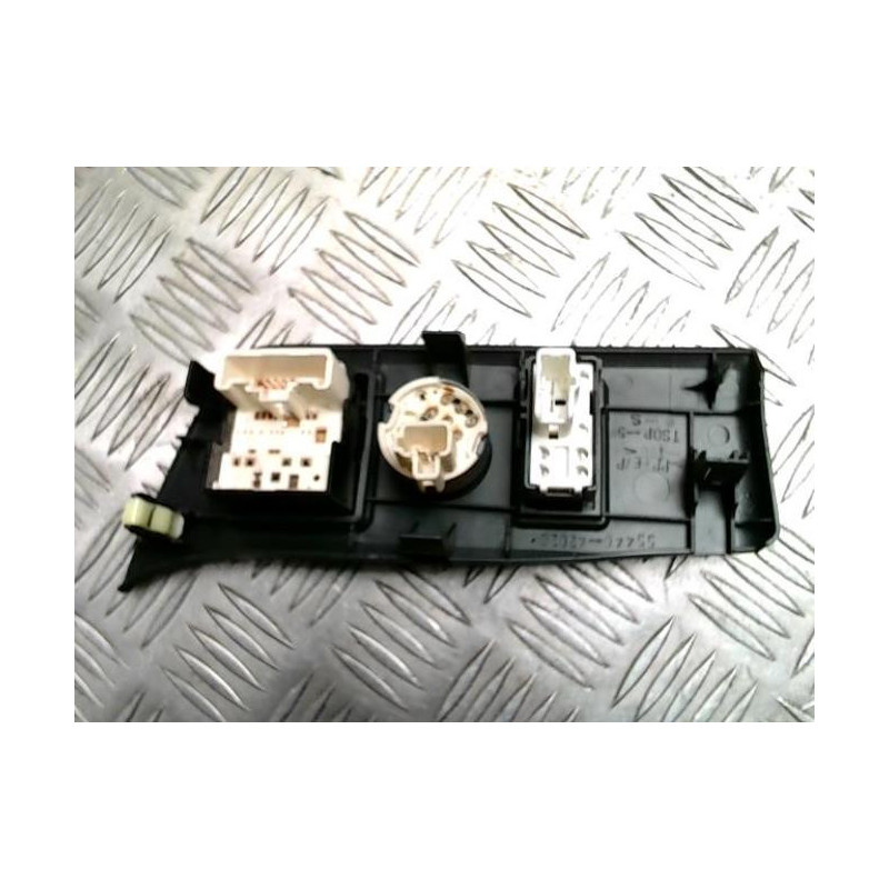 Bouton/Interrupteur TOYOTA RAV4 2 PHASE 2 d’occasion