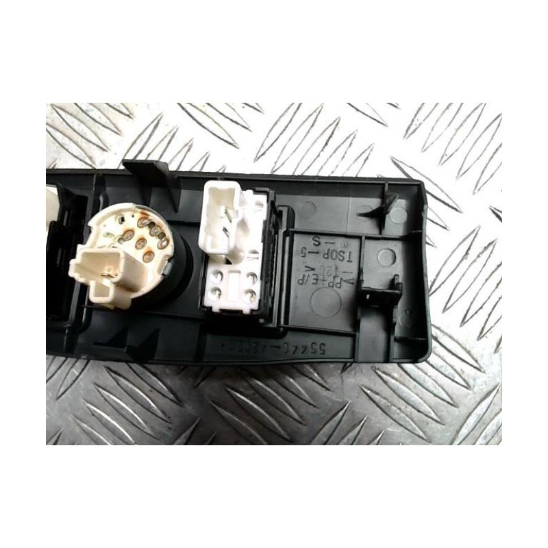Bouton/Interrupteur TOYOTA RAV4 2 PHASE 2 d’occasion