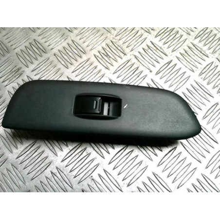 Interrupteur de leve vitre avant droit TOYOTA RAV4 2 PHASE 2 d’occasion