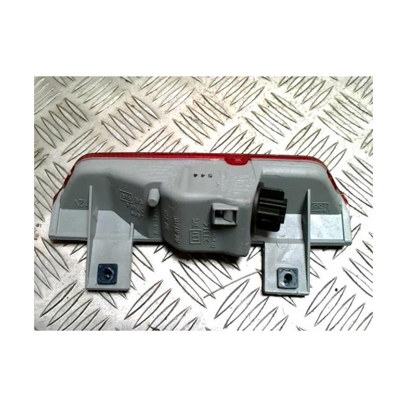 Feu arriere stop central TOYOTA RAV4 2 PHASE 2 d’occasion