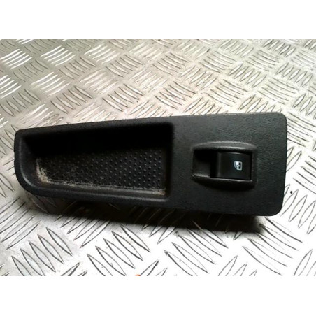 Interrupteur de leve vitre avant droit FIAT GRANDE PUNTO d’occasion