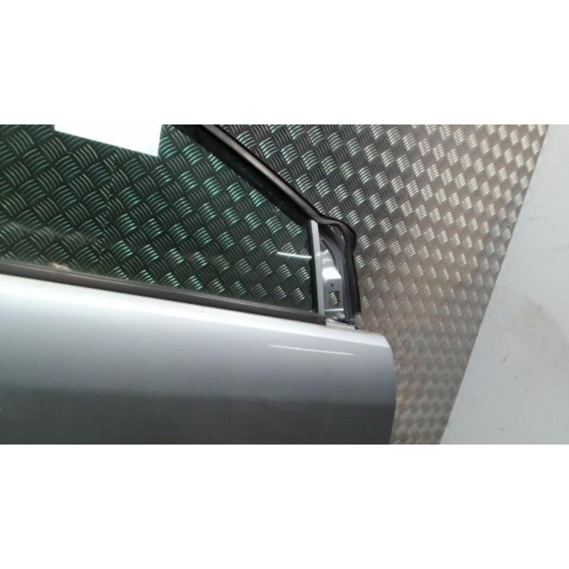 Porte avant droit FORD FOCUS 2 PHASE 1 d’occasion