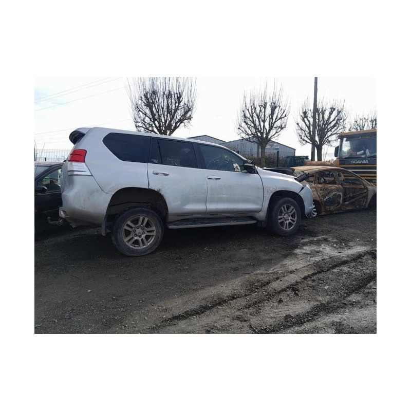 Cache moteur  TOYOTA LAND CRUISER 5 J150 d’occasion