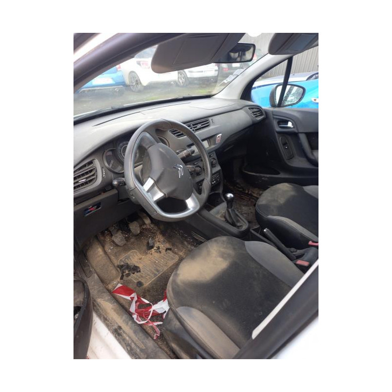 Pare boue arriere droit CITROEN C3 2 PHASE 1 d’occasion