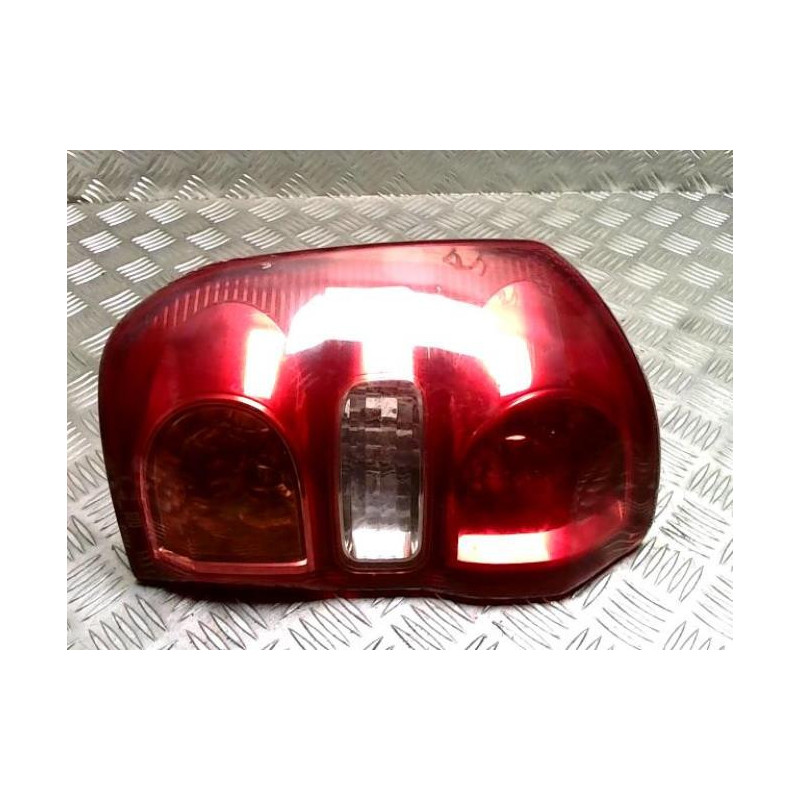 Feu arriere principal gauche (feux) TOYOTA RAV4 2 PHASE 2 d’occasion