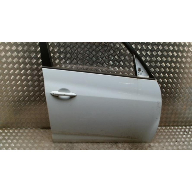 Porte avant droit KIA VENGA PHASE 1 d’occasion