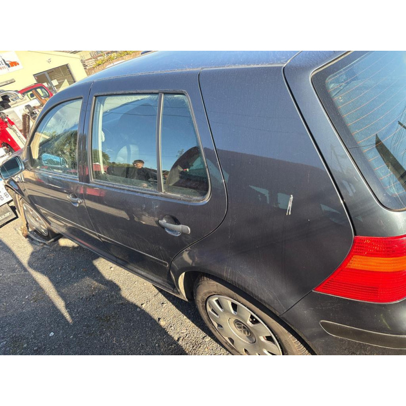 Feu arriere principal droit (feux) VOLKSWAGEN GOLF 4 d’occasion