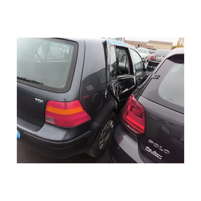 Feu arriere principal droit (feux) VOLKSWAGEN GOLF 4 d’occasion