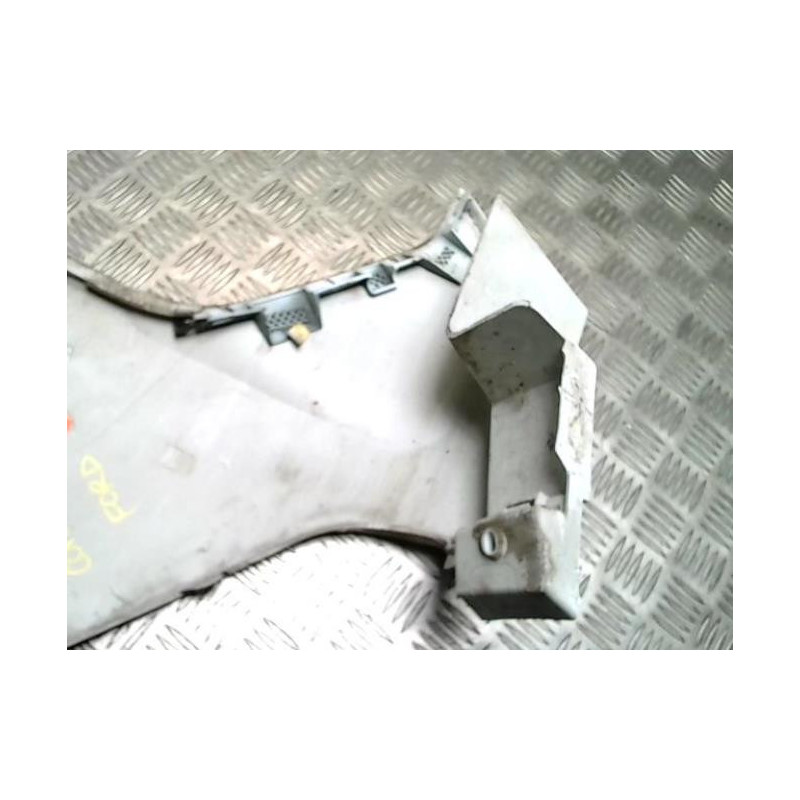 Crosse arriere droit FORD TRANSIT CONNECT 2 PHASE 1 d’occasion