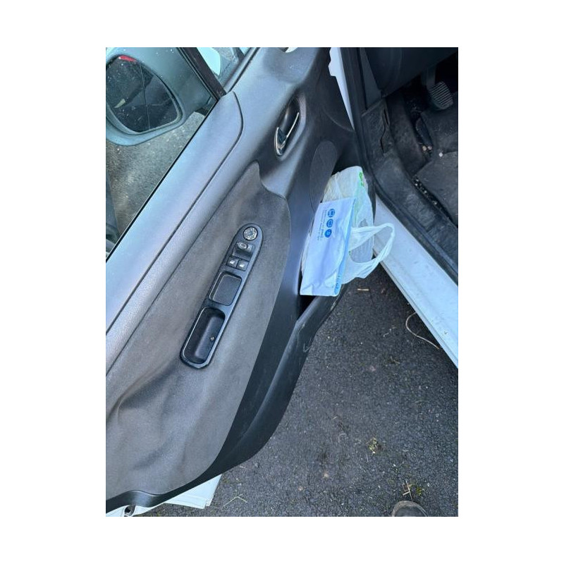 Feu arriere principal droit (feux) PEUGEOT 207 PHASE 1 d’occasion