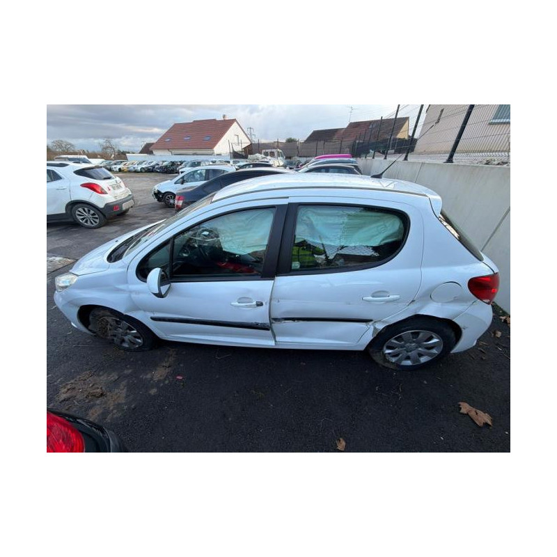 Feu arriere principal droit (feux) PEUGEOT 207 PHASE 1 d’occasion