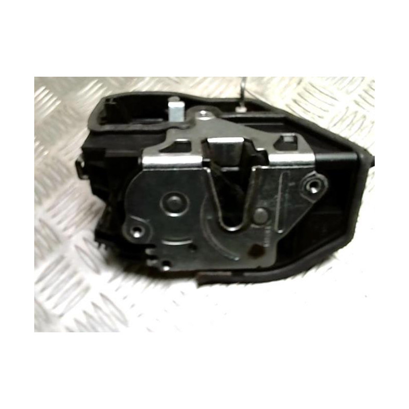 Serrure avant droit BMW SERIE 3 E92 COUPE PHASE 1 d’occasion