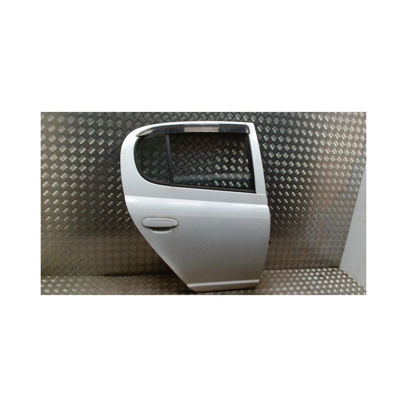 Porte arriere droit TOYOTA YARIS 1 PHASE 2 d’occasion
