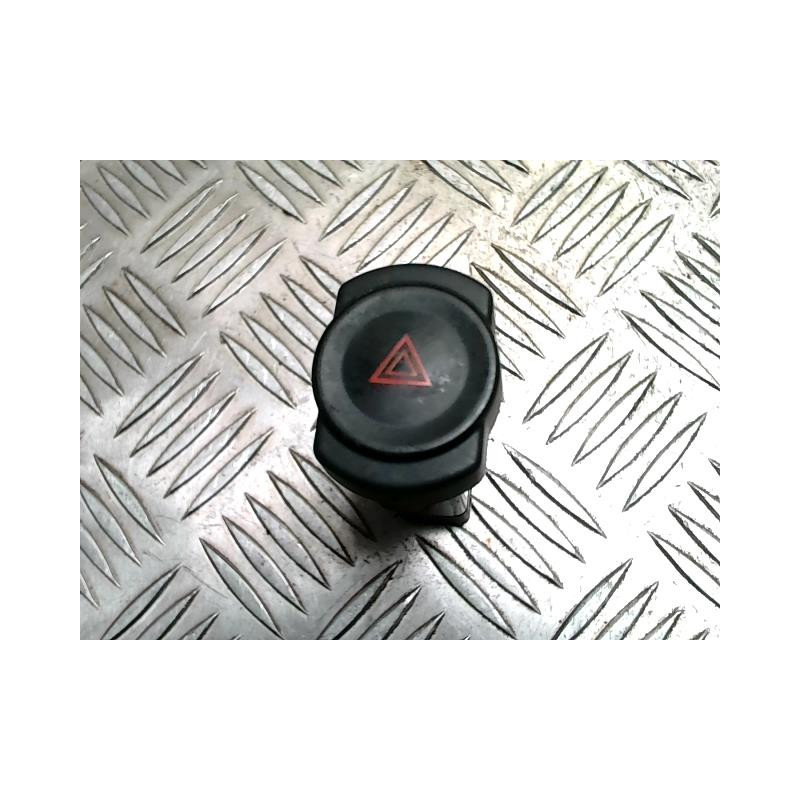 Bouton de warning DACIA DUSTER 1 PHASE 1 d’occasion