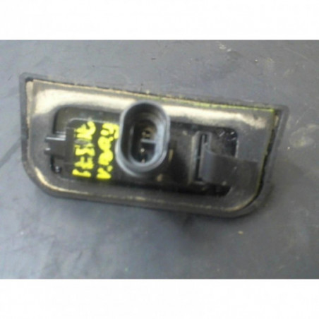Eclairage de plaque CHEVROLET CRUZE d’occasion