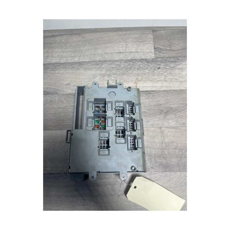 Porte fusible BMW  d’occasion