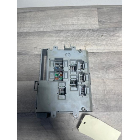 Porte fusible BMW  d’occasion