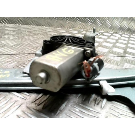 Leve vitre electrique avant gauche DACIA DUSTER 1 PHASE 1 d’occasion