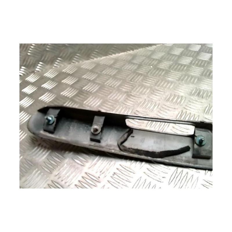 Baguette de coffre PEUGEOT 207 PHASE 1 d’occasion