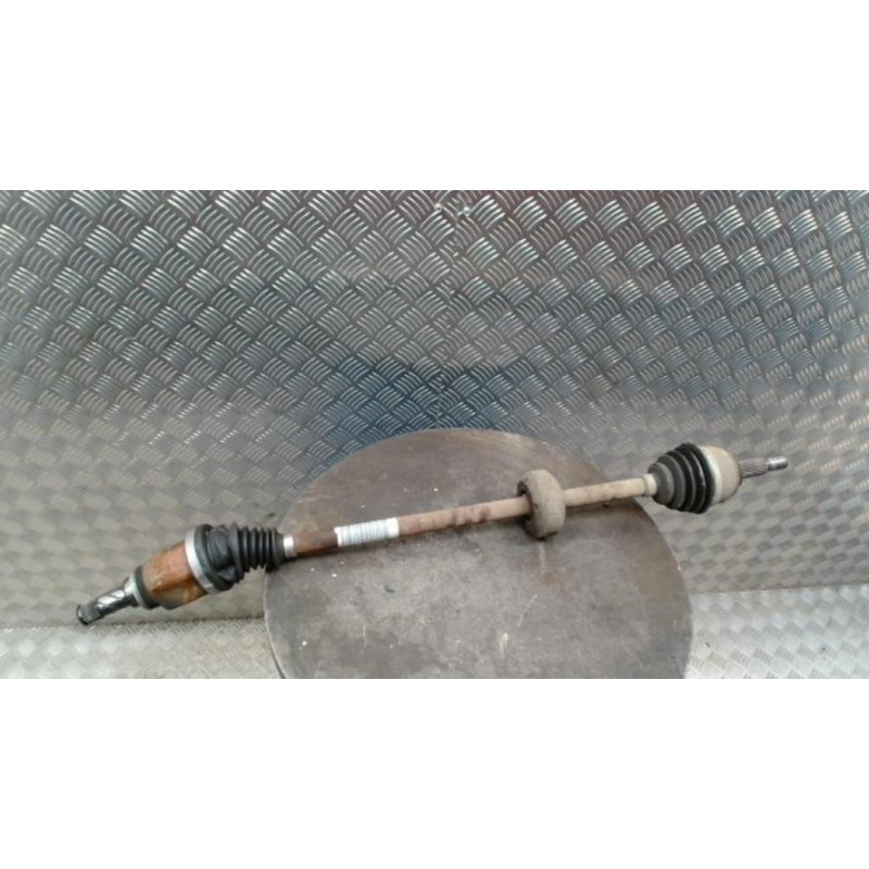 Cardan droit (transmission) DACIA SANDERO 2 PHASE 2 d’occasion