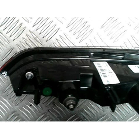 Feu arriere secondaire droit (feux) RENAULT CAPTUR 2 PHASE 1 d’occasion