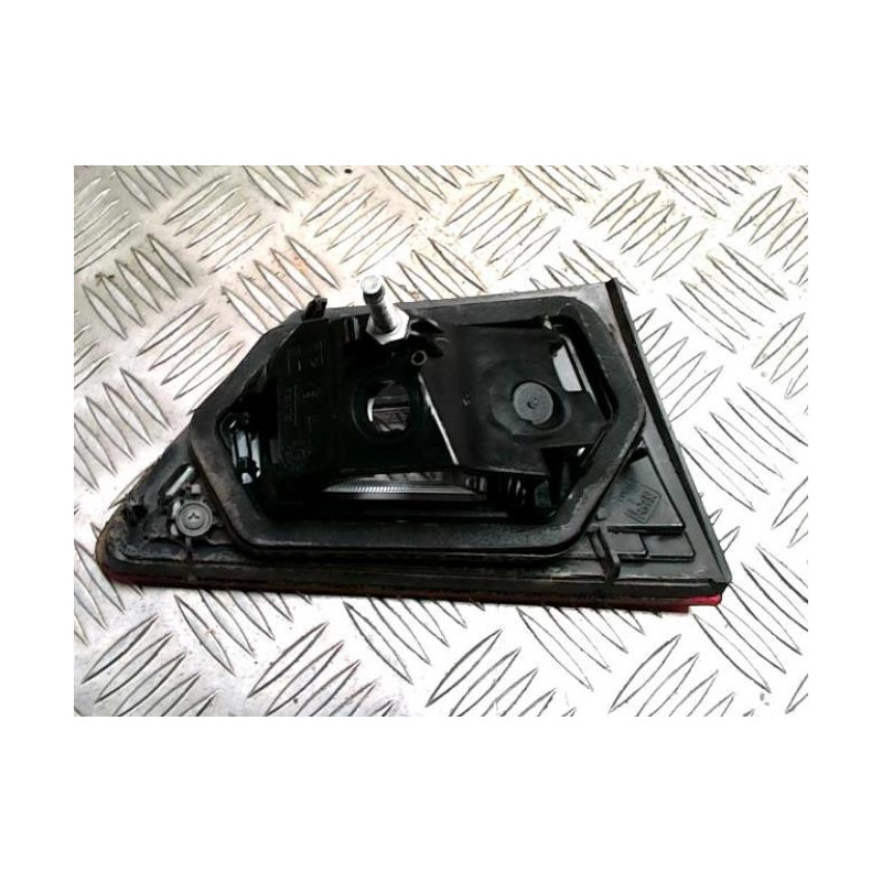 Feu arriere secondaire droit (feux) RENAULT CLIO 4 PHASE 2 d’occasion
