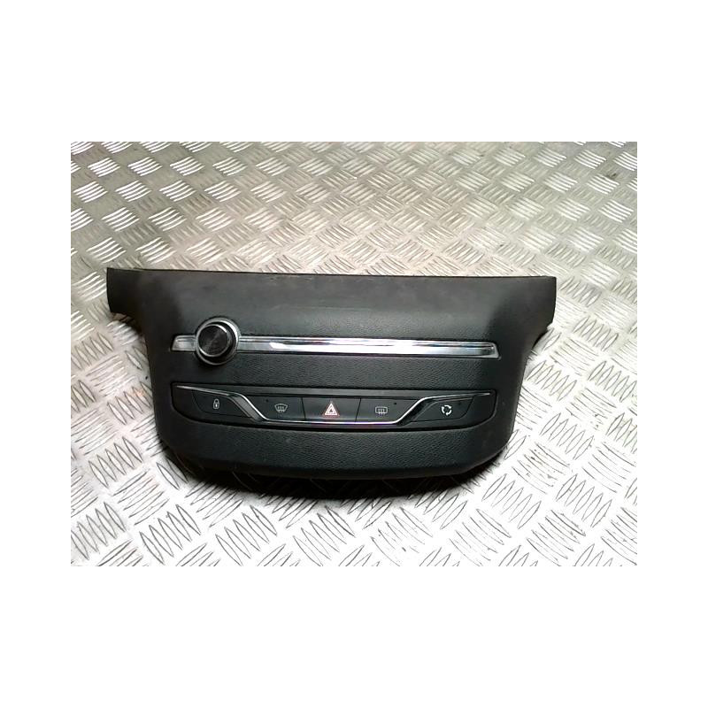 Bouton de warning PEUGEOT 308 2 PHASE 1 d’occasion