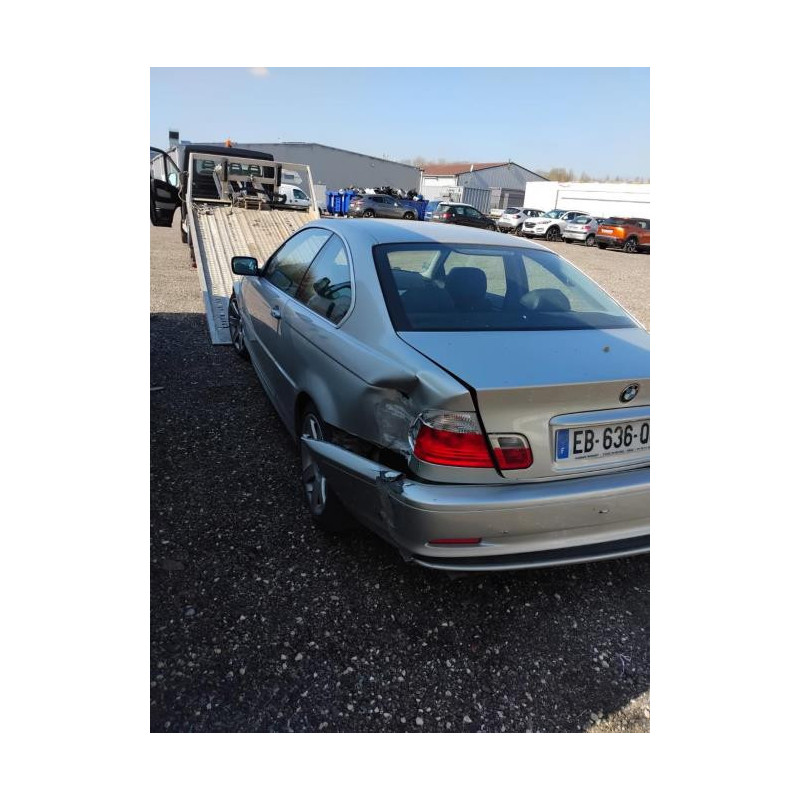 Charniere de capot BMW SERIE 3 E46 COUPE PHASE 1 d’occasion