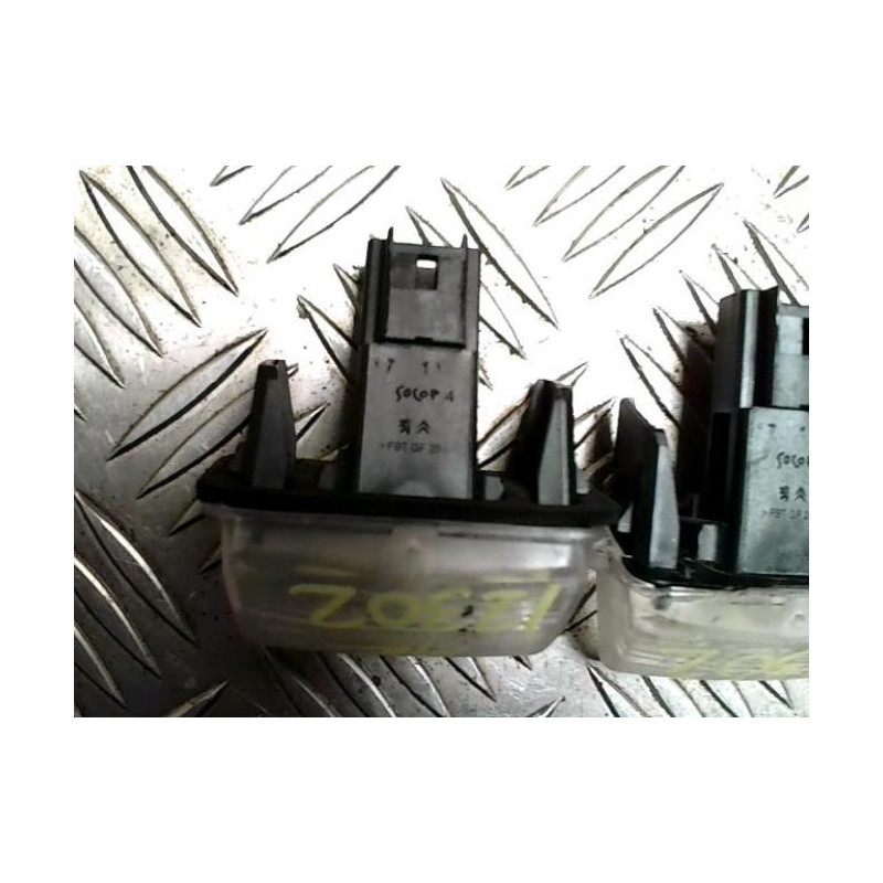 Eclairage de plaque CITROEN C3 PICASSO PHASE 2 d’occasion