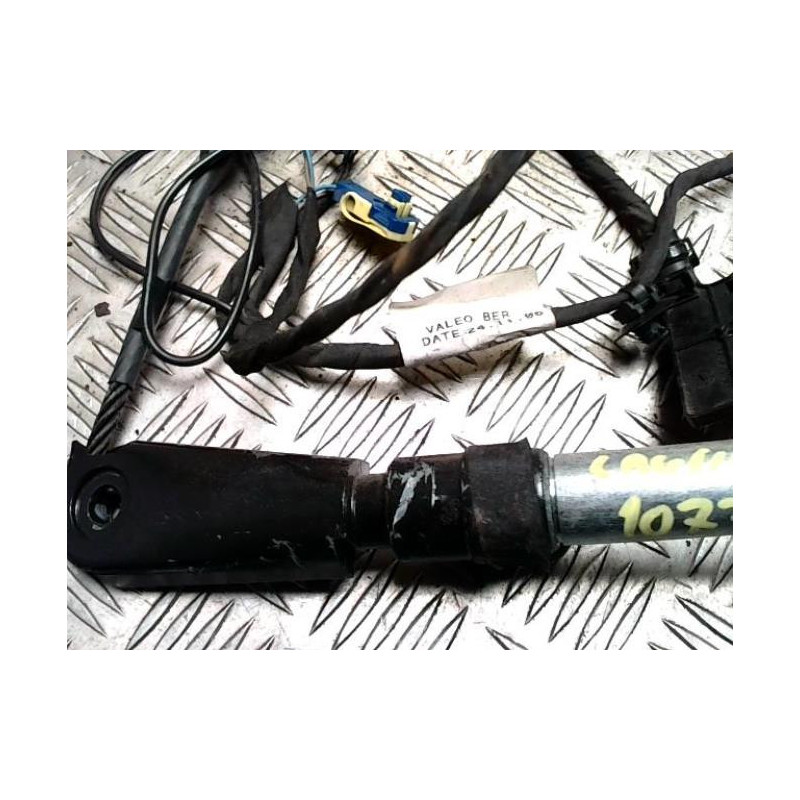 Attache ceinture avant gauche RENAULT LAGUNA 2 PHASE 2 d’occasion