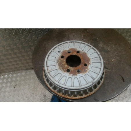 Tambour arriere droit RENAULT TWINGO 3 PHASE 1 d’occasion