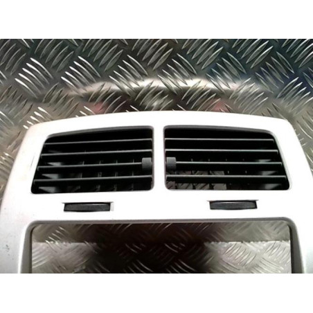 Aerateur tableau de bord TOYOTA URBAN CRUISER d’occasion