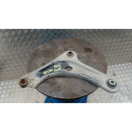 Triangle avant gauche PEUGEOT 208 1 PHASE 2 d’occasion