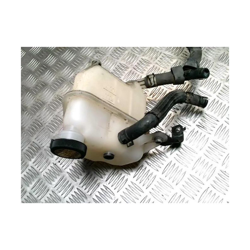 Vase d'expansion TOYOTA URBAN CRUISER d’occasion