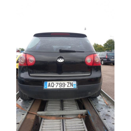 Pare boue arriere droit VOLKSWAGEN GOLF 5 d’occasion