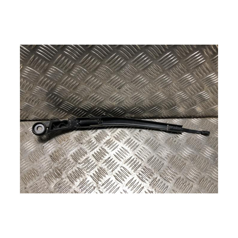 Bras essuie glace avant droit HONDA CIVIC 8 PHASE 2 d’occasion
