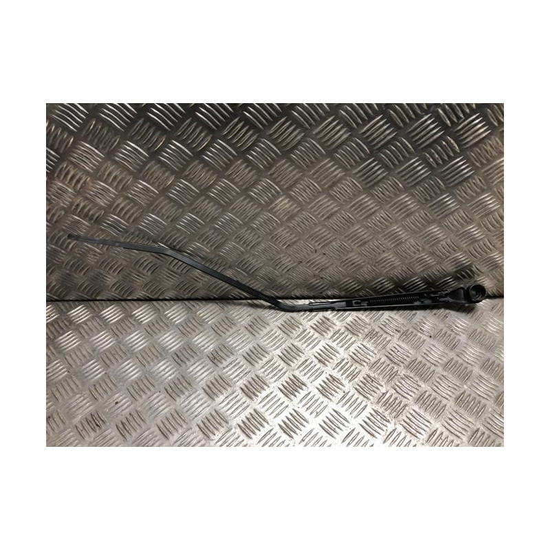 Bras essuie glace avant droit RENAULT SCENIC 3 PHASE 1 d’occasion