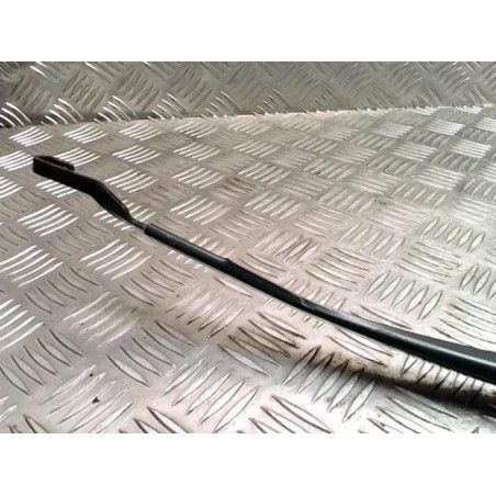 Bras essuie glace avant droit TOYOTA URBAN CRUISER d’occasion