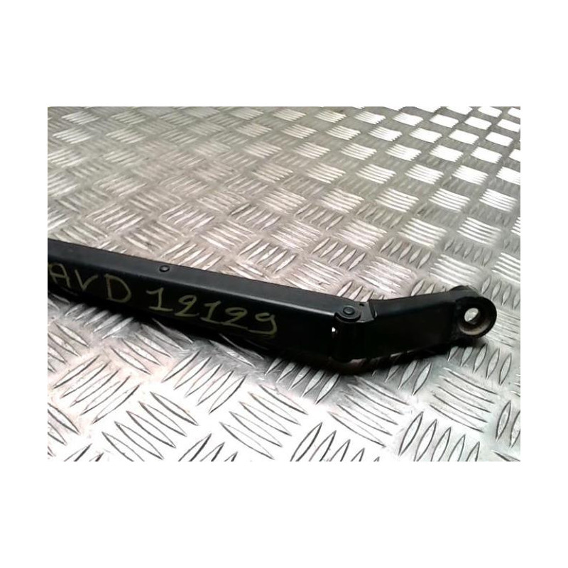 Bras essuie glace avant droit TOYOTA URBAN CRUISER d’occasion