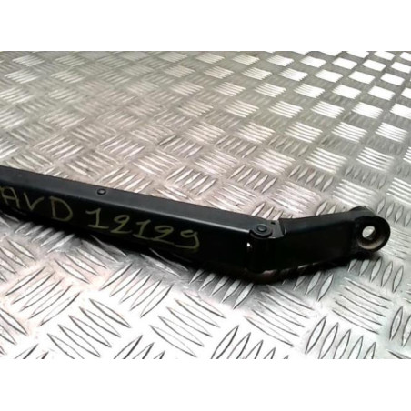 Bras essuie glace avant droit TOYOTA URBAN CRUISER d’occasion